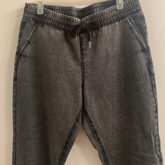 BNWOT boutique jogger jeans - Picture 2 of 8